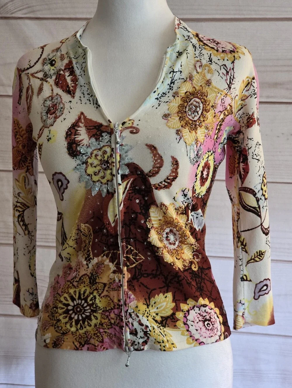 Alberto Makali Cream Floral Button-Down Top with Sequin Accents Size Small